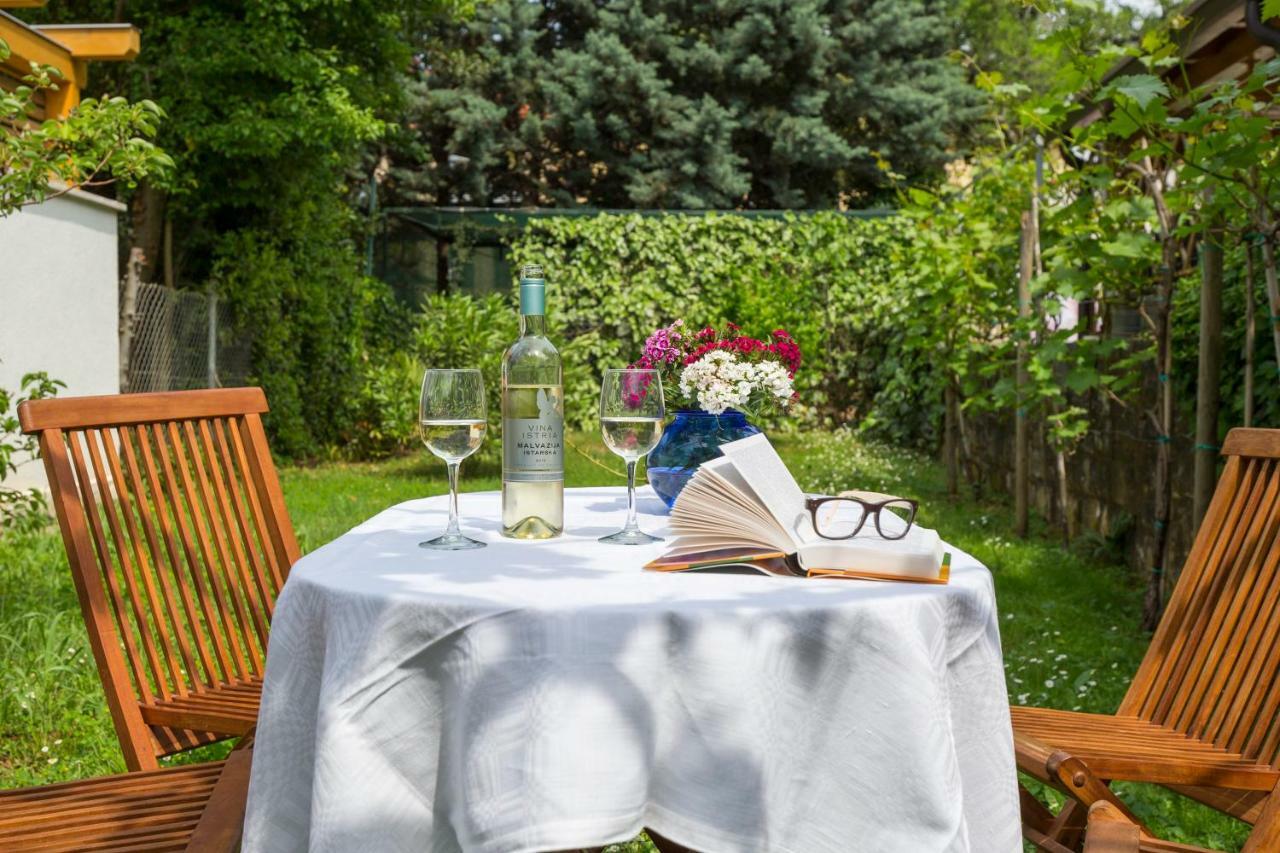 Casa Flora 3-Minutes' Walk From The Beach Novigrad Istria Eksteriør bilde