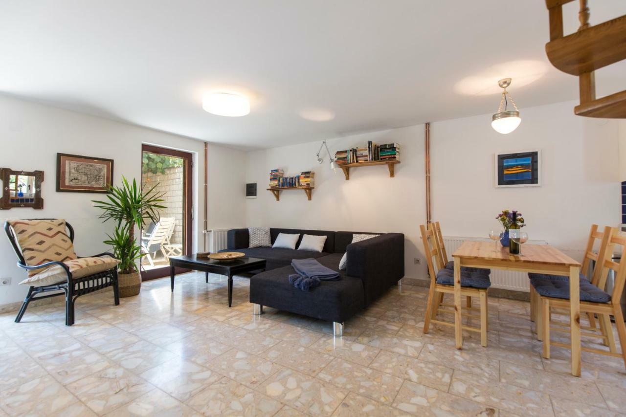 Casa Flora 3-Minutes' Walk From The Beach Novigrad Istria Eksteriør bilde