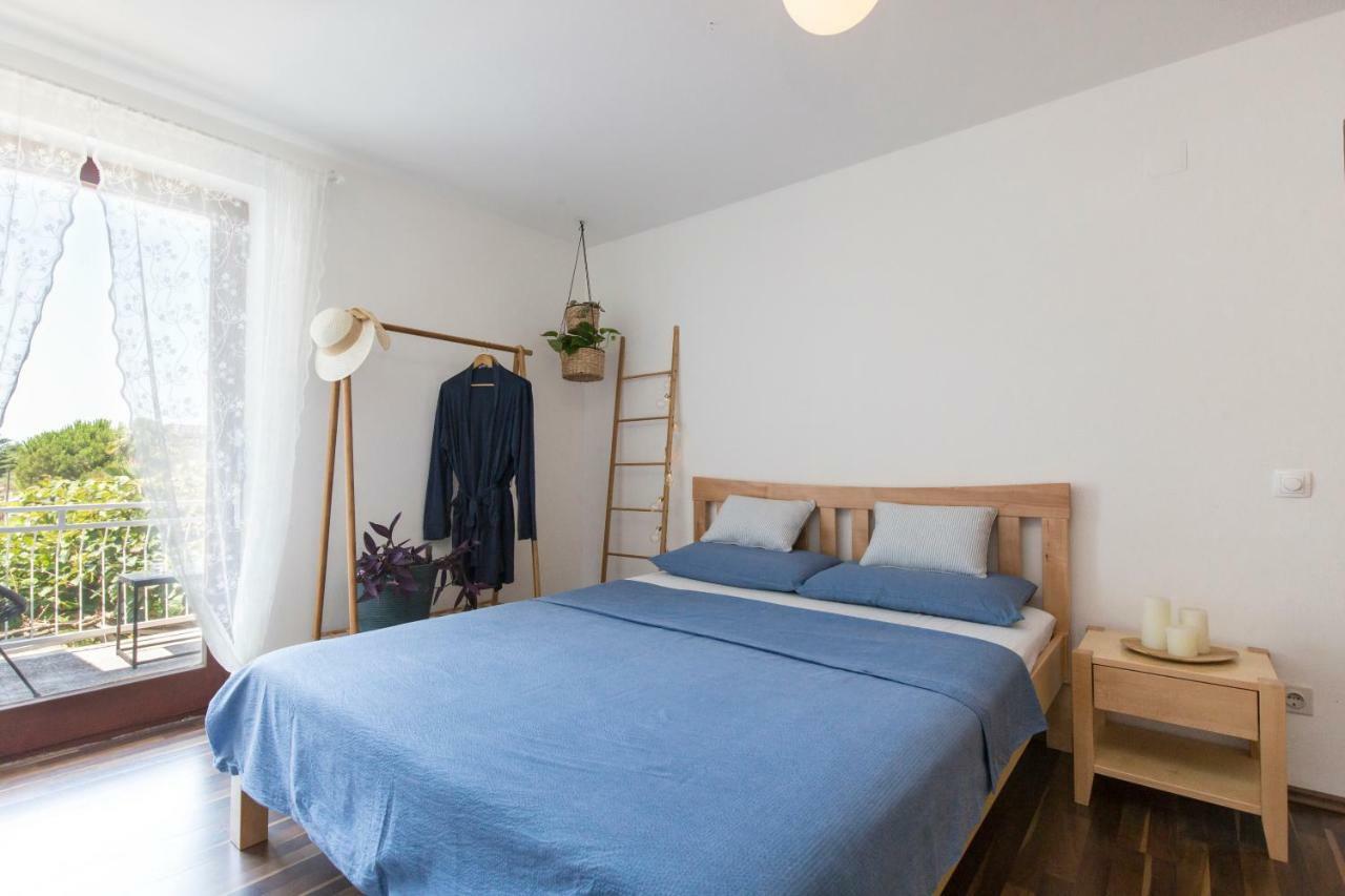 Casa Flora 3-Minutes' Walk From The Beach Novigrad Istria Eksteriør bilde
