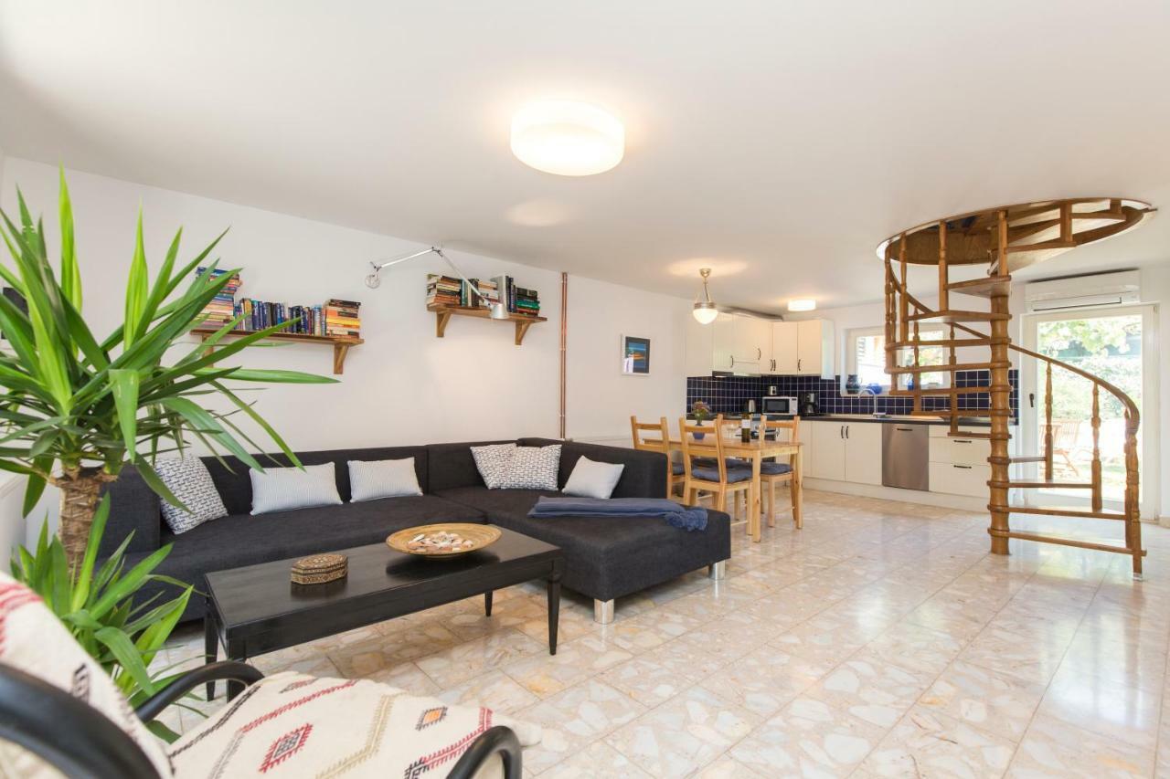 Casa Flora 3-Minutes' Walk From The Beach Novigrad Istria Eksteriør bilde